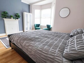 Room - SEASIDE HOME, family friendly, with a garden in New Brighton (Wirral)