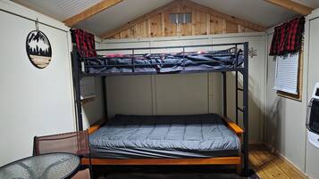 1 chambre, Wi-Fi gratuit, draps fournis