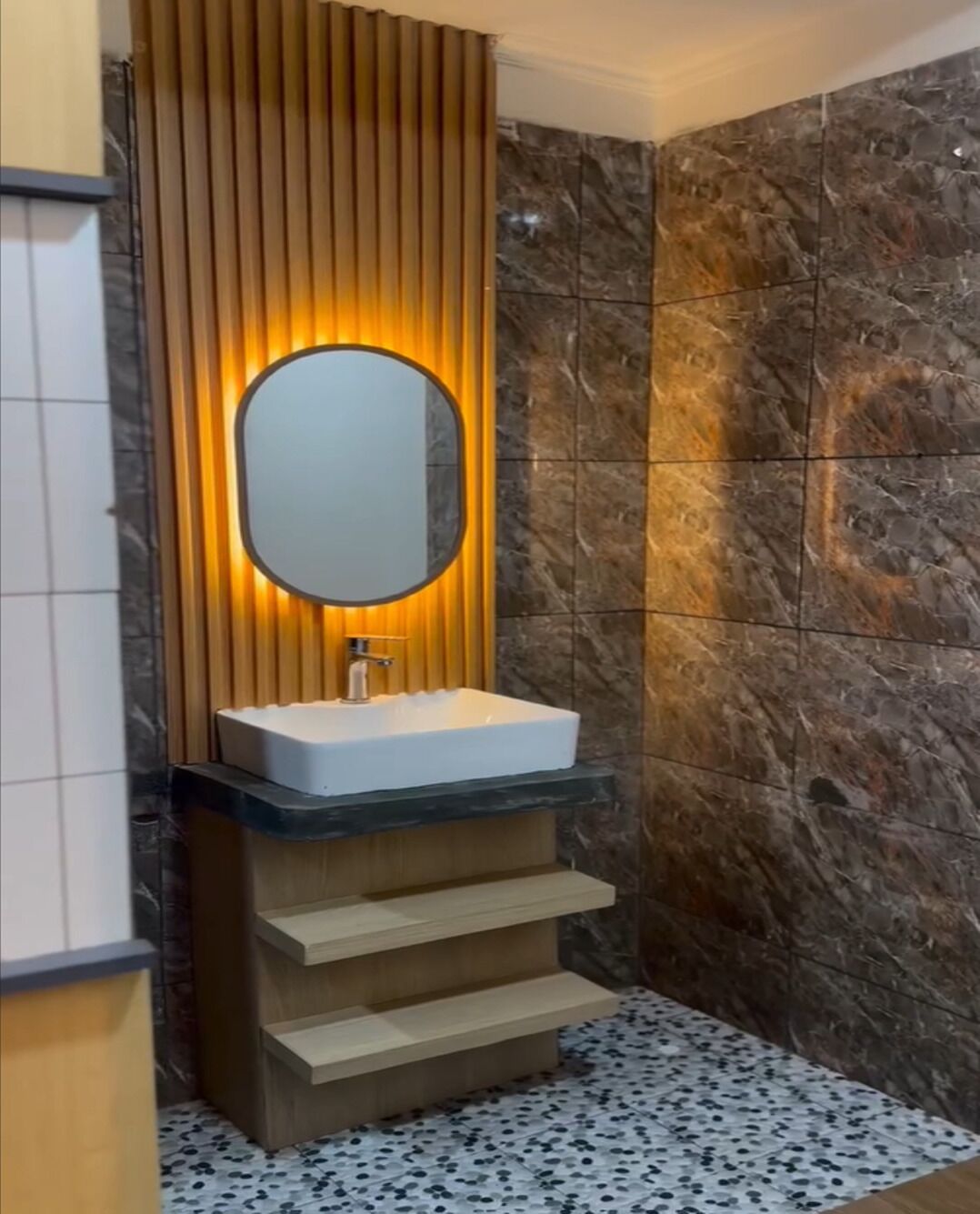 Comfort Cabin, Hill View | Bathroom | Shower