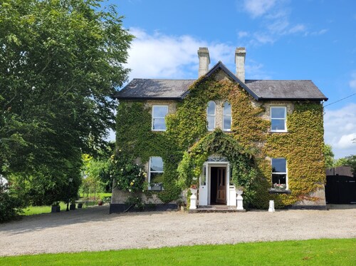  Serene Country House in Kinnitty  Offaly Shane Lowry's home county.