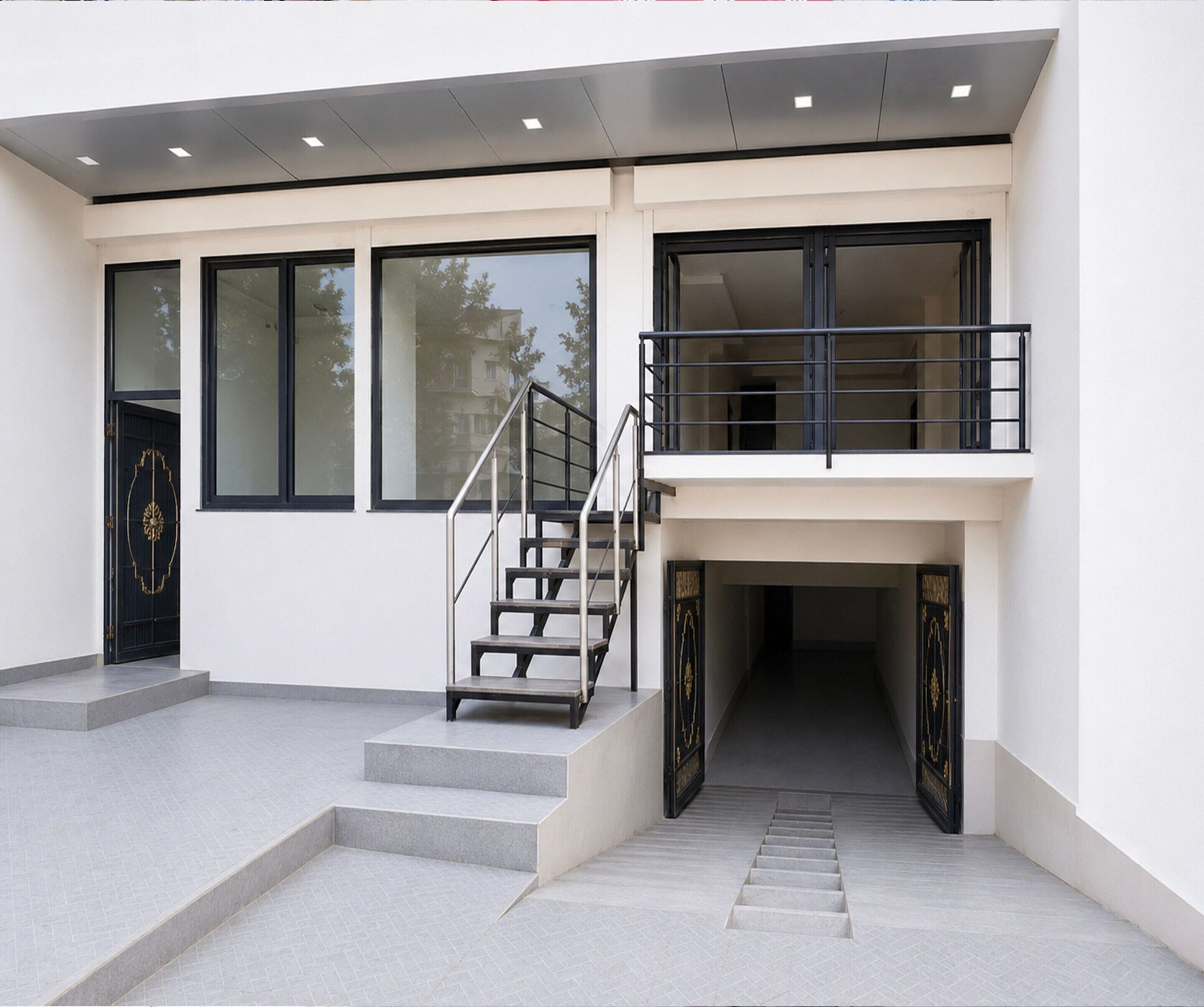House | Reception