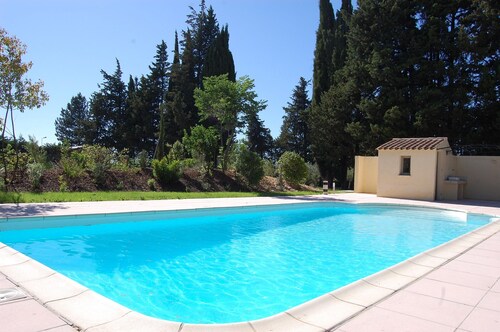 Fourteen-person Valreas Holiday Home