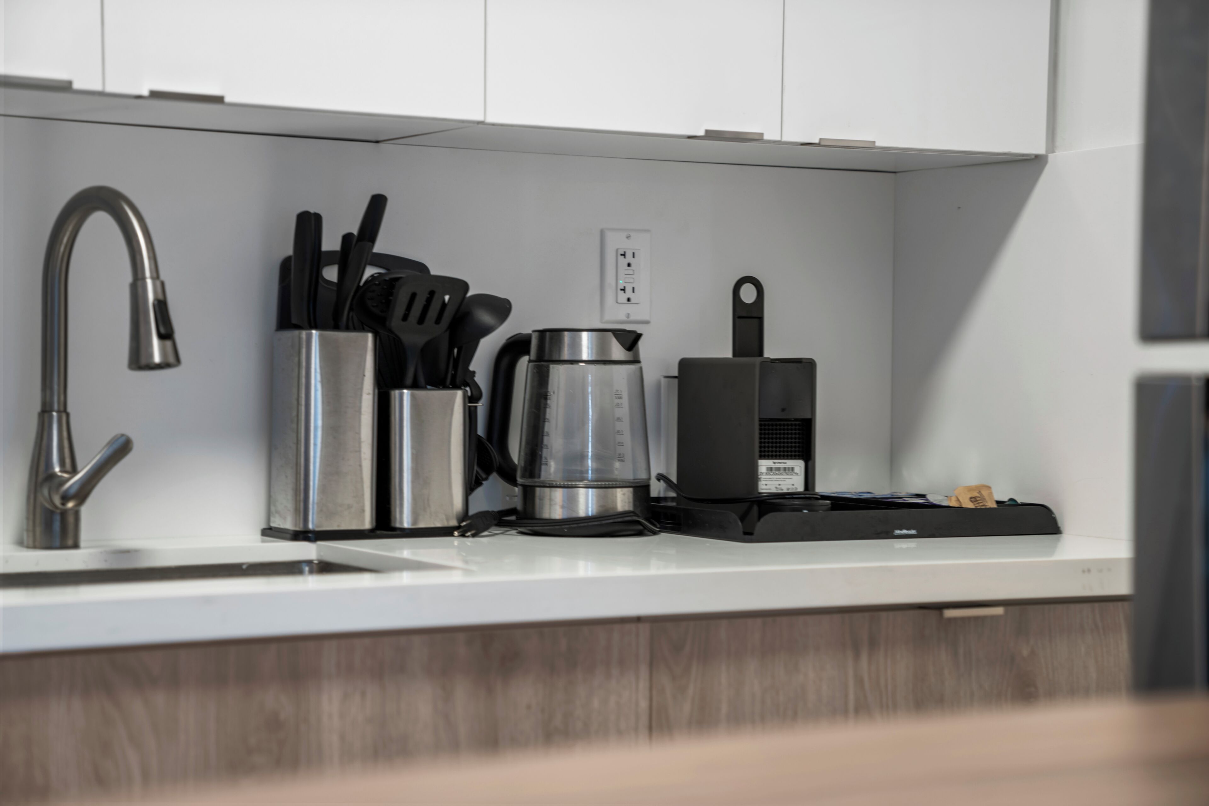 Deluxe Apartment, Sea View | Private kitchen