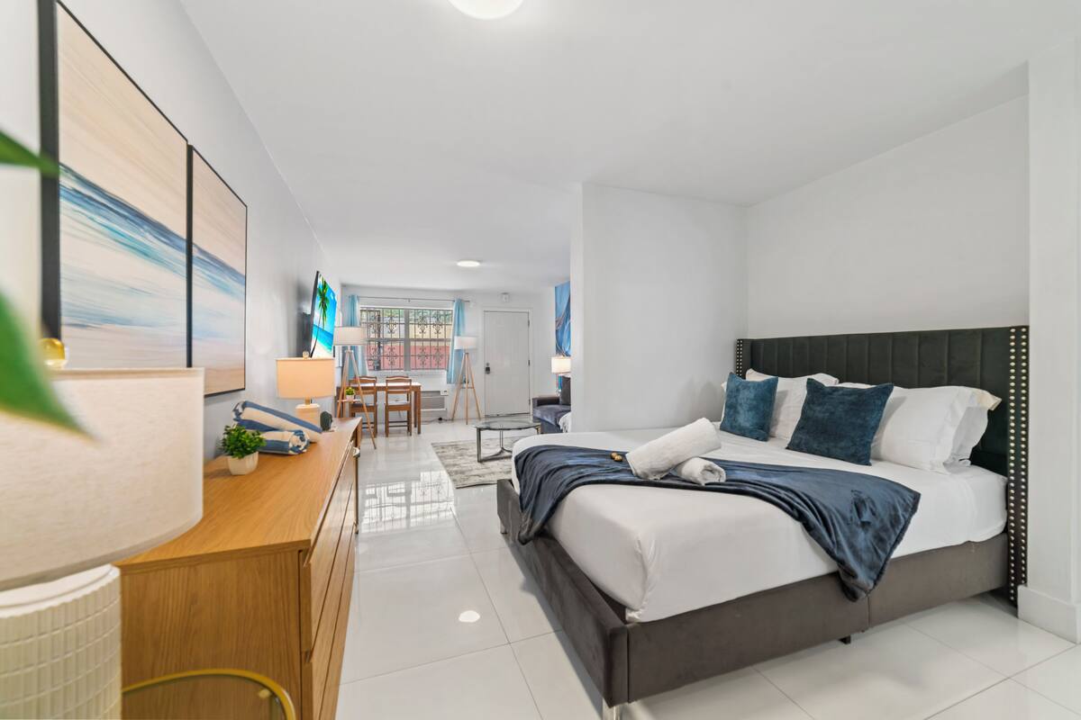 Deluxe Studio | Iron/ironing board, free WiFi