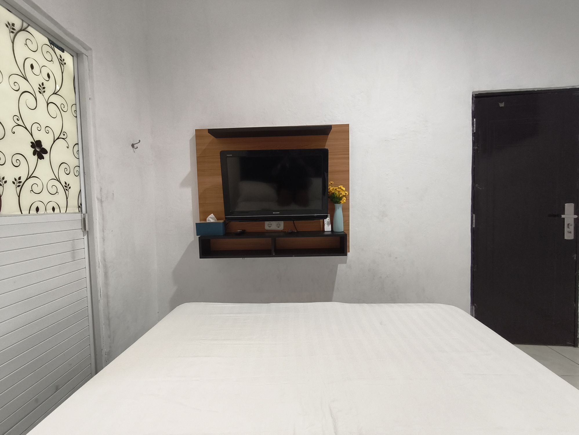 Deluxe Double Room | Desk, WiFi (free), bed sheets