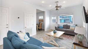 House - Pier Pressure Pools Beach Access Sunset View (Port Aransas)