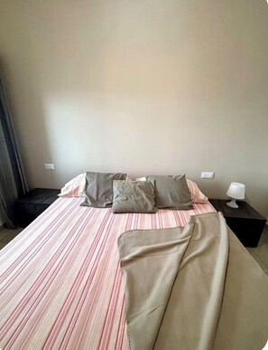 Room - A wonderful apartment in fantastic Borgio with parking (Borgio)