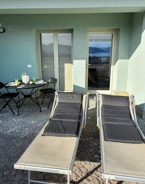 Outdoor dining - A wonderful apartment in fantastic Borgio with parking (Borgio)