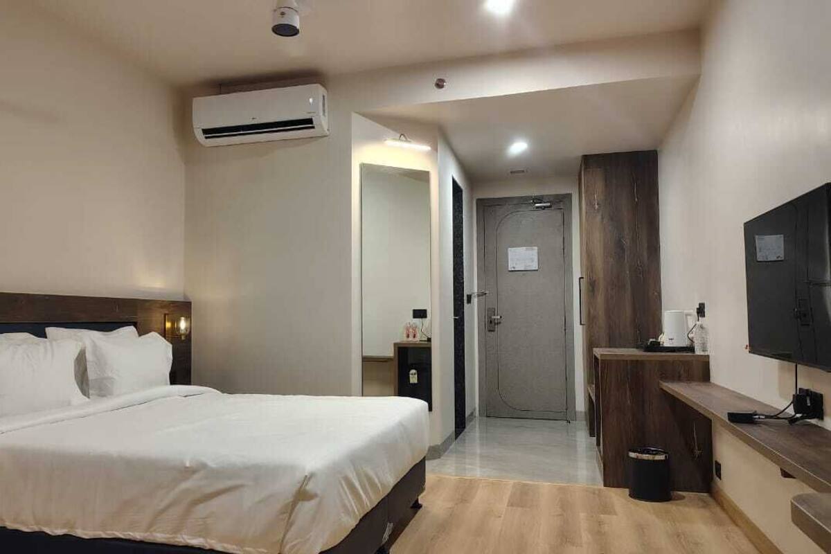 Phòng đôi Deluxe, quang cảnh thành phố | Két bảo mật tại phòng, phòng cách âm, bàn ủi/dụng cụ ủi quần áo 