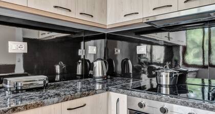 Modern & Cozy Apartment – Just 7 Minutes from Berat City Center