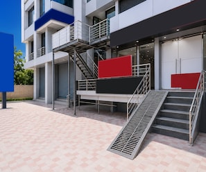 House | Reception - Deluxe Mega Inn (Hospet)
