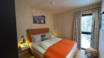 4 soverom, reiseseng for barn, wi-fi (inkludert) og sengetøy