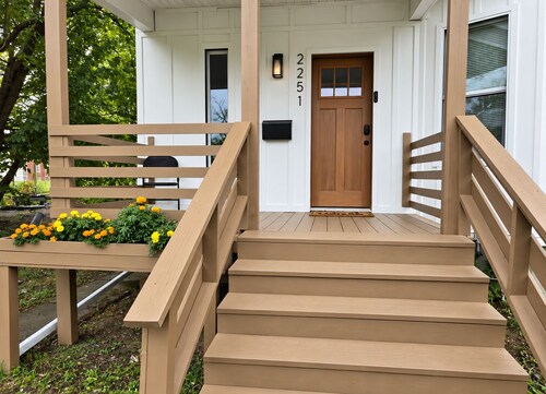 Spacious 5-bedroom house in awesome Detroit with AC