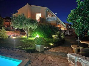 Property grounds - Garden level beach pool 200m air-conditioned (Roquebrune-sur-Argens)