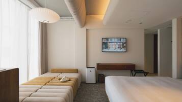 In-room safe, desk, blackout curtains, free WiFi