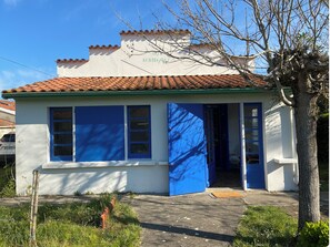 Exterior - Beautiful beach beach house in Mimizan, just minutes from the ocean. (Mimizan)
