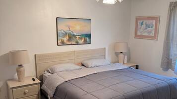 2 bedrooms, iron/ironing board, WiFi, bed sheets