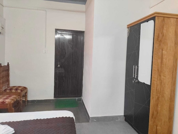 Nainas Residency Vagamon - Vagamon