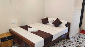 Habitación doble Deluxe | Escritorio, espacio para trabajar con laptop y wifi gratis