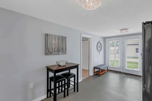Buckeye Lake Getaway | Game Room, Patio & 2.5 Baths