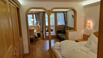 In-room safe, blackout curtains, soundproofing, free WiFi