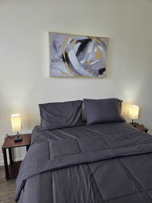4 Schlafzimmer, Schreibtisch, Bügeleisen/Bügelbrett, WLAN