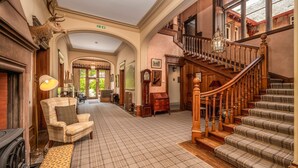 Unclassified image, 4 of 41, button - Dunkeld House - Luxury Cottages (Dunkeld)