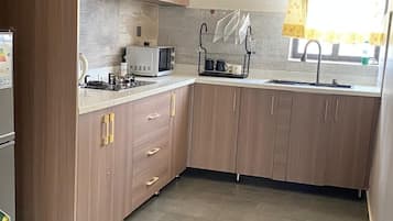 Appartement Économique, balcon, vue ville | Cuisine privée