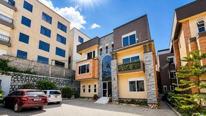 Mặt tiền nơi lưu trú