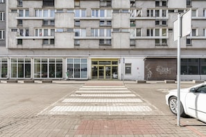 Exterior - Warsaw Flat on Pereca (Warsaw)