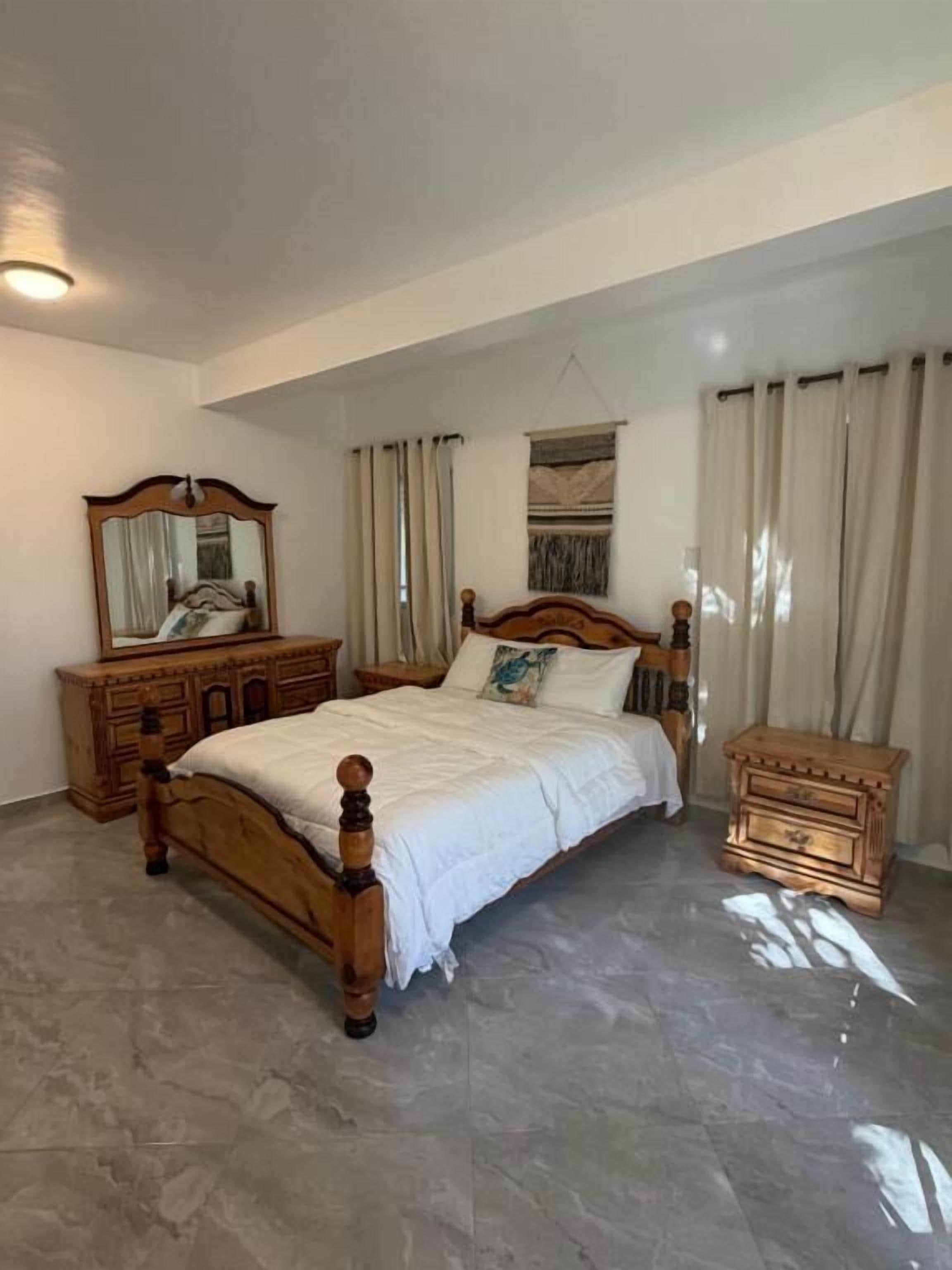 Habitación doble Deluxe, 1 cama matrimonial, baño privado, vista a la playa | Wifi gratis 