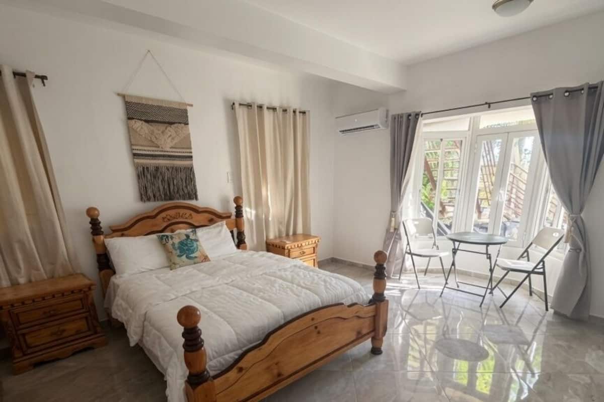 Deluxe-Doppelzimmer, 1 Doppelbett, eigenes Bad, Strandblick