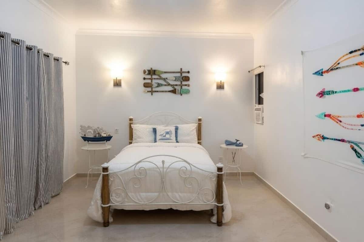 Deluxe Double Room, 1 Double Bed, Private Bathroom, Beach View