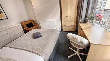Iron/ironing board, WiFi