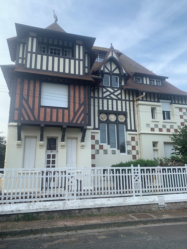Extérieur