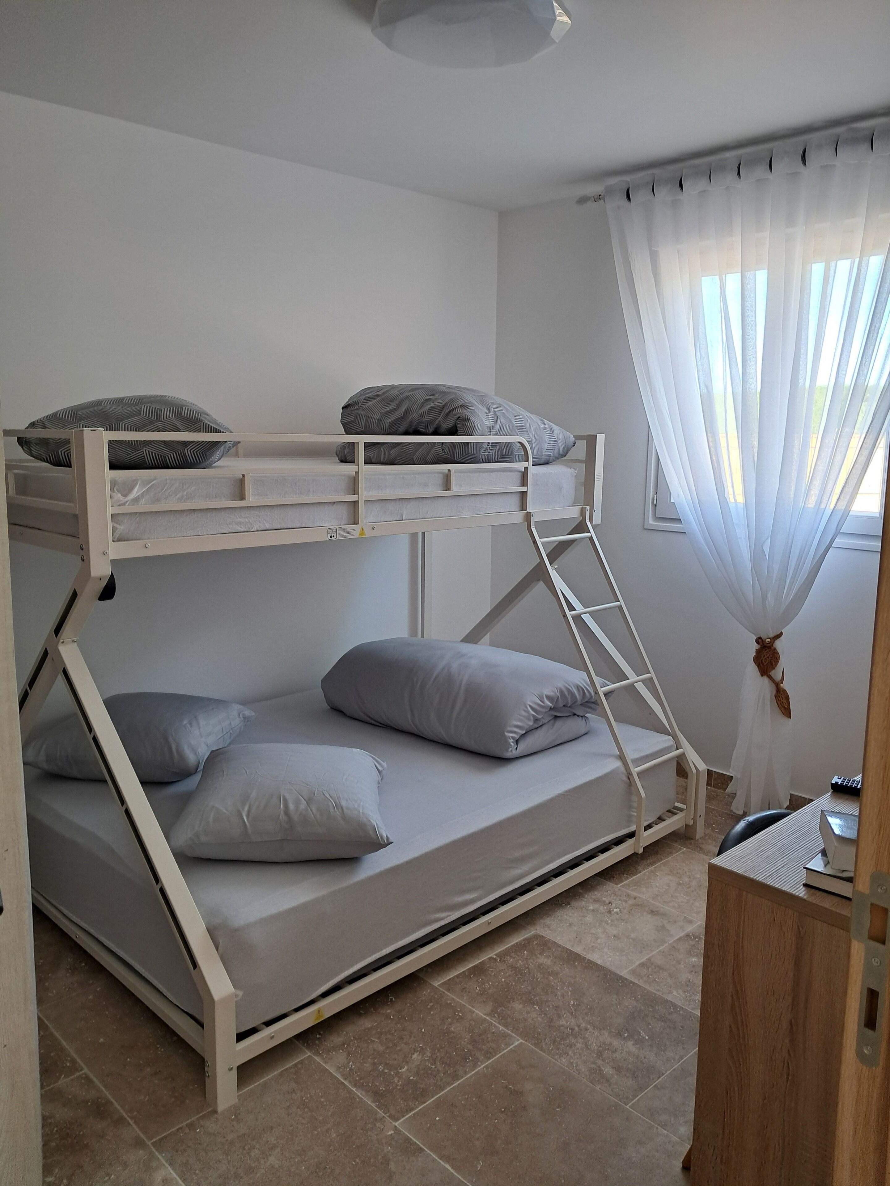 2 bedrooms, desk, iron/ironing board, travel crib