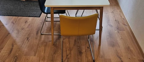 Apartment, 2 Schlafzimmer, barrierefrei | Speisen