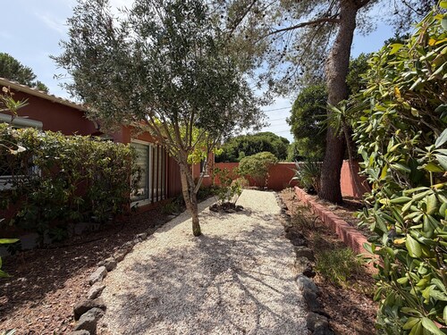 Charming Villa for 6 in Agde