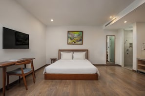 Villa, vistas a la playa | Caja fuerte, cortinas opacas, sistema de insonorización