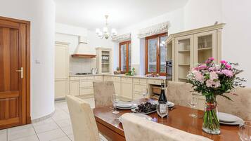 House | Private kitchen