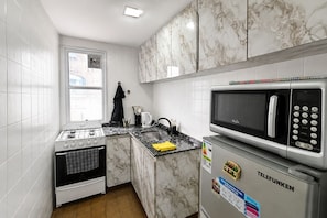 Private kitchen - Departamento amplio con cocina (AAH)