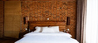 Bicaca Lakefront Resort