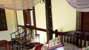 Bungalow superior, balcón, vista al río | Wifi gratis