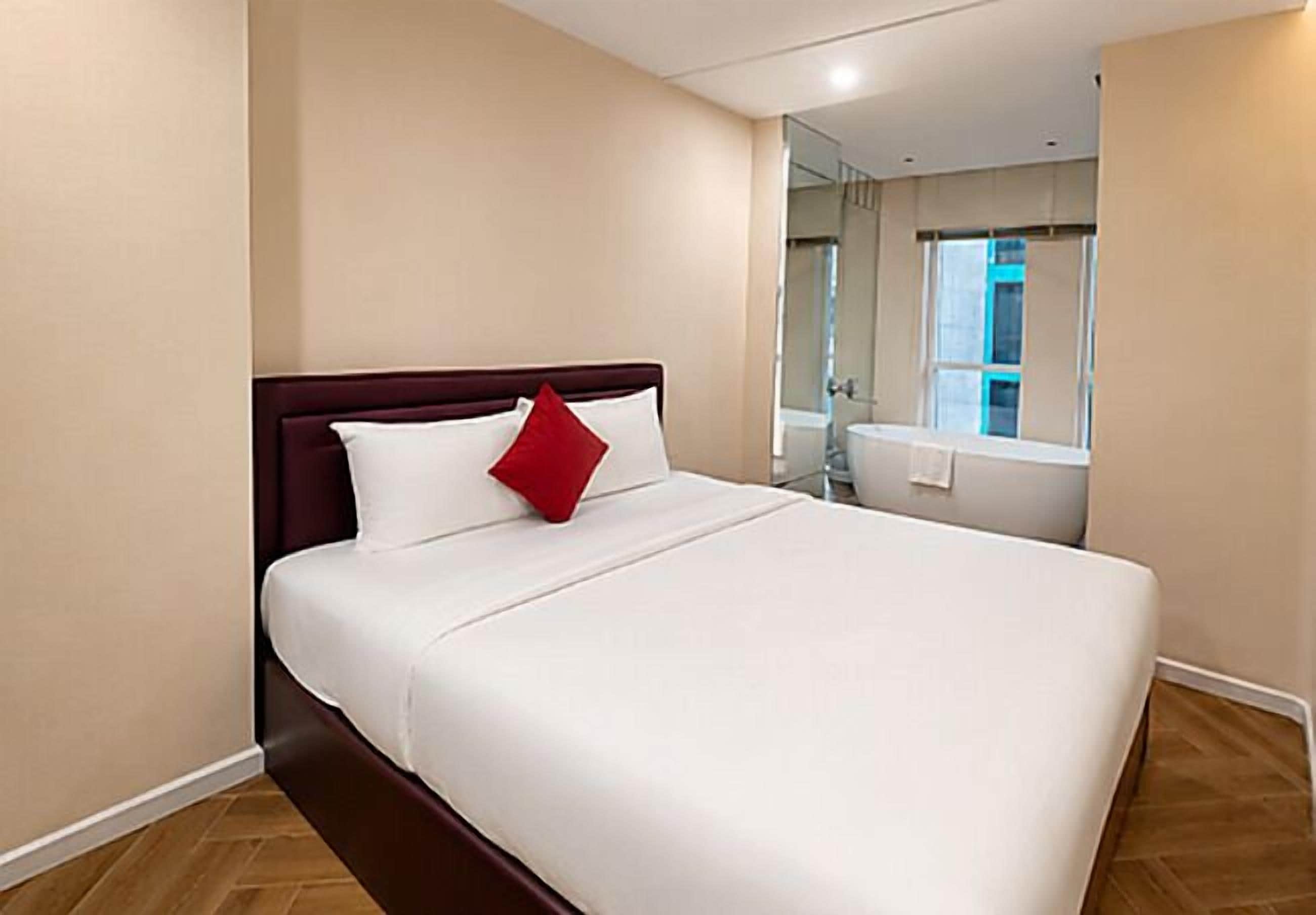 Standard Suite, City View