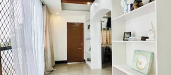 Ocean View Villa w/ Infinity edge Pool, AC Comfort & Bohol Island Bliss