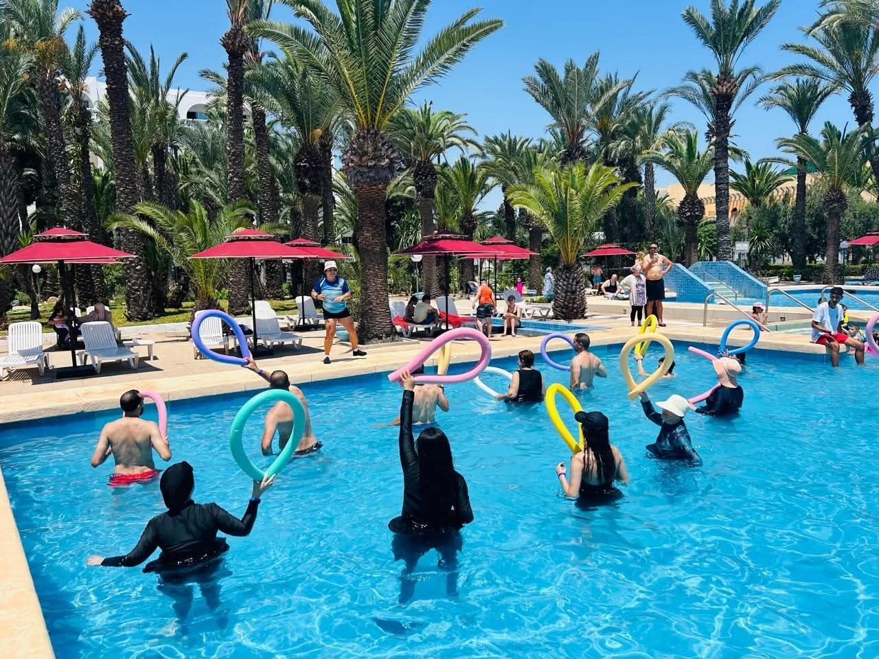 2 indendørs pools, 2 udendørs pools