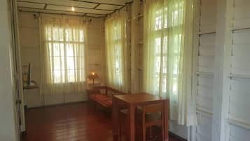 Family Room, Garden View | Interior