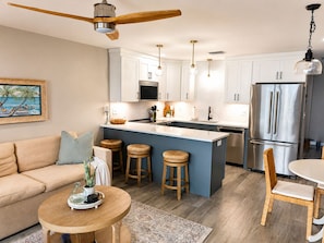 Living area - Escape To Paradise Waterfront Condo In Beautiful Manasota Key, Englewood Florida (Englewood)