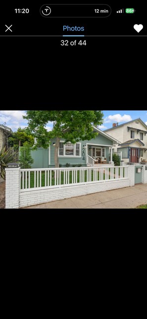 Exterior - Peaceful 2-bedroom house with AC in Redondo Beach steps from the sand . (Redondo Beach)