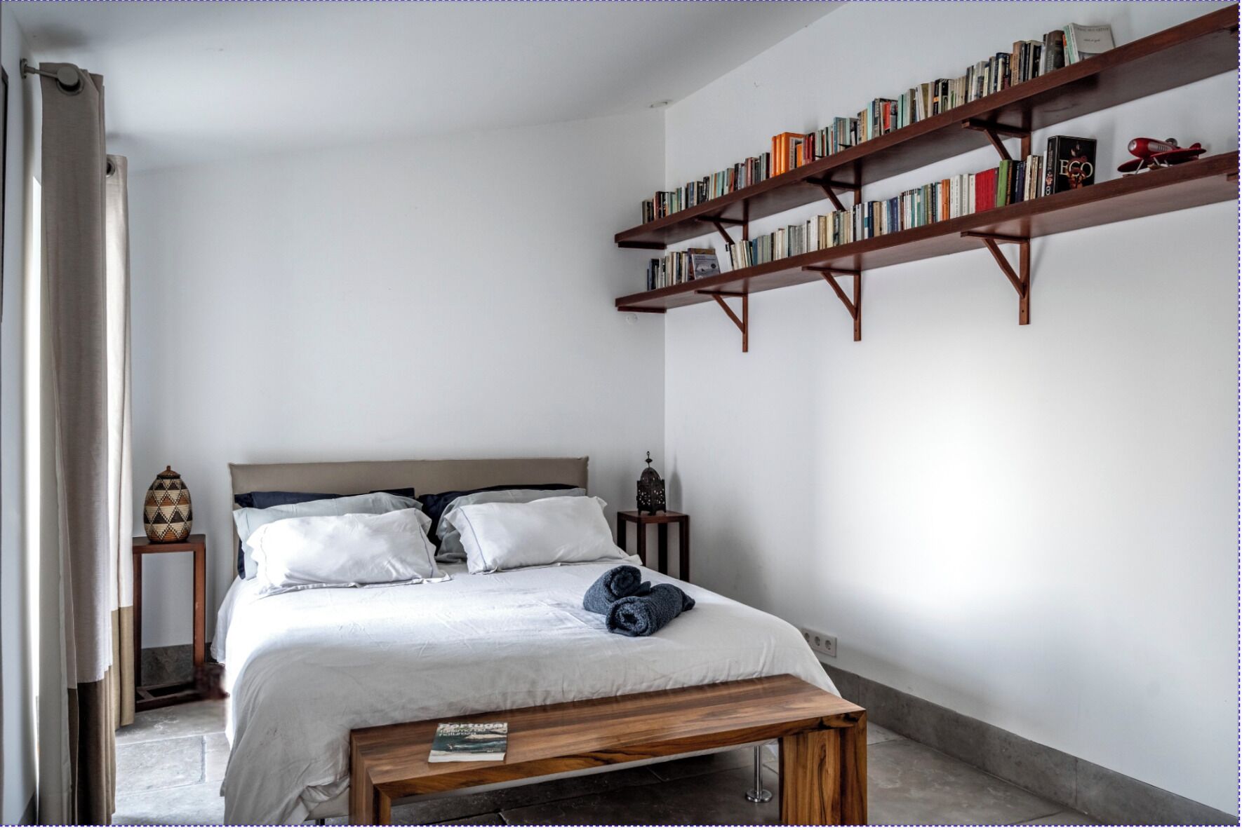 2 bedrooms, desk, iron/ironing board, WiFi